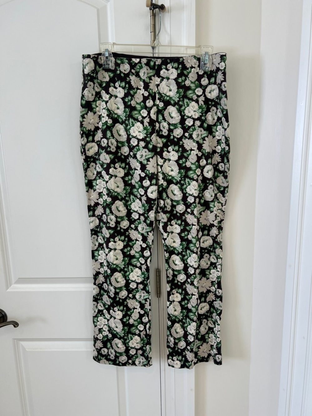 Tuckernuck Black Floral Cropped Pants